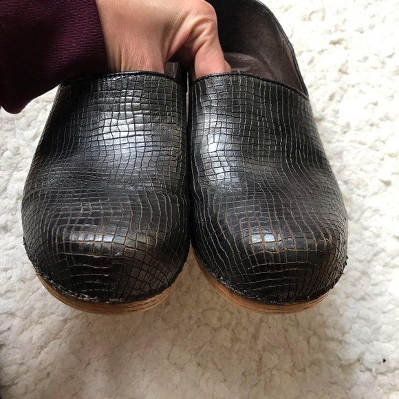 Dansko: Pewter Marisol Medical/Dental/ CNA Clogs - Picture 7 of 10